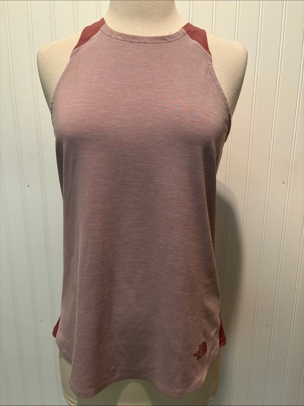 The North Face Women's Mauve Racerback Tank with Dark Rose Accents Sz S